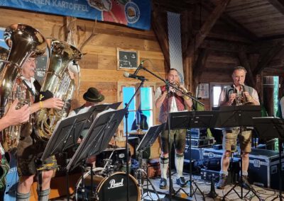 Chiemgau7 auf der Brass Wiesn in Eching